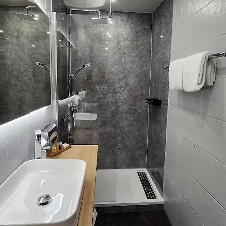 Blizz Hotel 4*