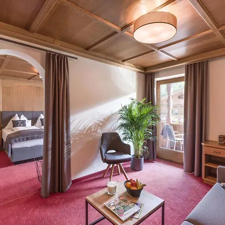 Hotel Blizz Finkenberg